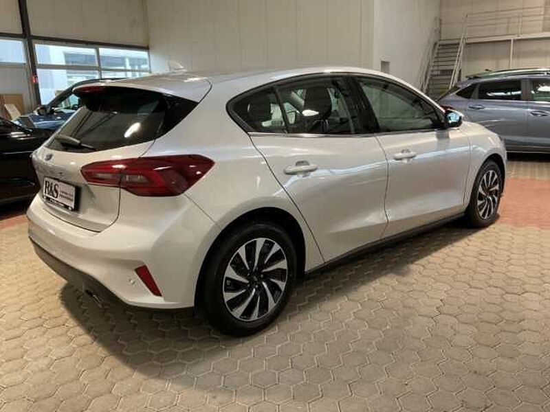 Ford Focus Titanium+Kamera+LED+4 Jahre Garantie'*