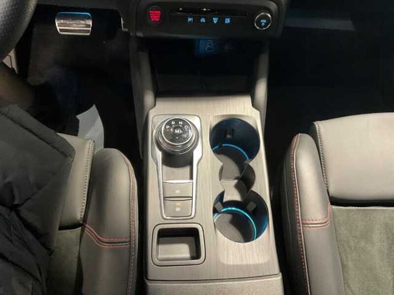 Ford Focus ST X AutoM. 3J Garantie. B&O. Kamera. AHK