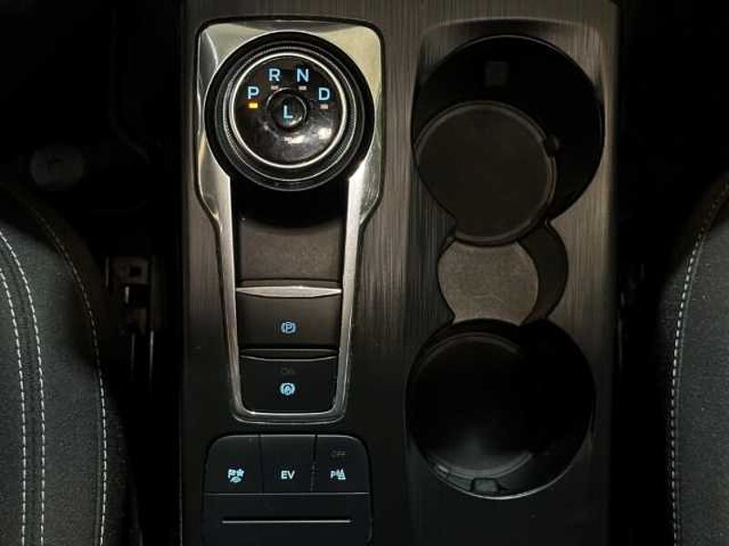 Ford Kuga Cool&Connect+Automatik+PDC+Navi+Sitzheizung