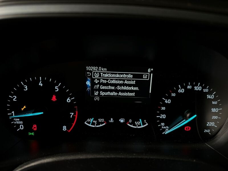 Ford Focus Cool&Connect+Parklpilot+Winter-P. +Tempo