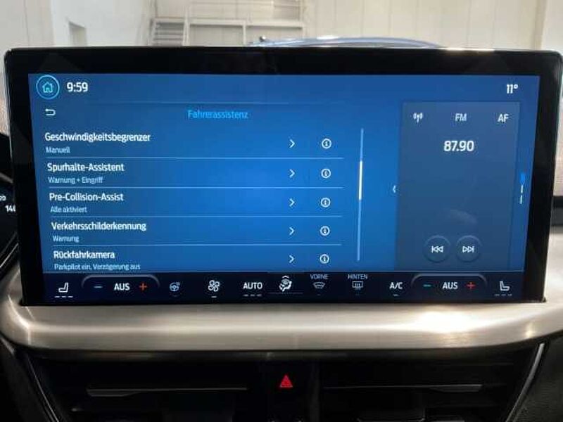 Ford Focus Turnier Titanium RÜCKF. Winter-P. NAVI. PDC