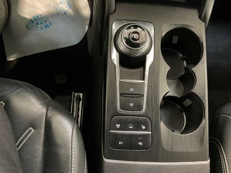 Ford Kuga Plug-In Hybrid Vignale elektr AHK. NAVI. RÜCKF. Winter-P