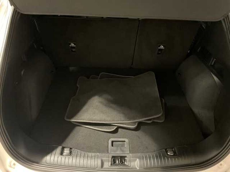 Ford Kuga Plug-In Hybrid Vignale Pano. RÜCKF. NAVI. PDC. Frontkamera