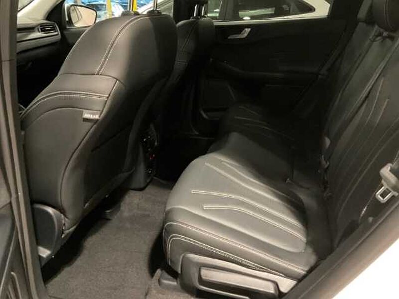 Ford Kuga Plug-In Hybrid Vignale Pano. RÜCKF. NAVI. PDC. Frontkamera