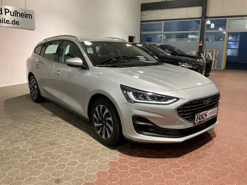 Ford Focus Turnier Titanium 4J Garantie R&Uuml;CKF. PDC NAVI.