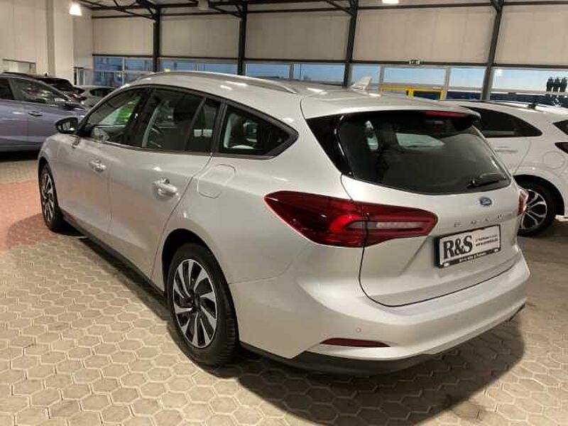 Ford Focus Turnier Titanium 4J Garantie R&Uuml;CKF. PDC NAVI.