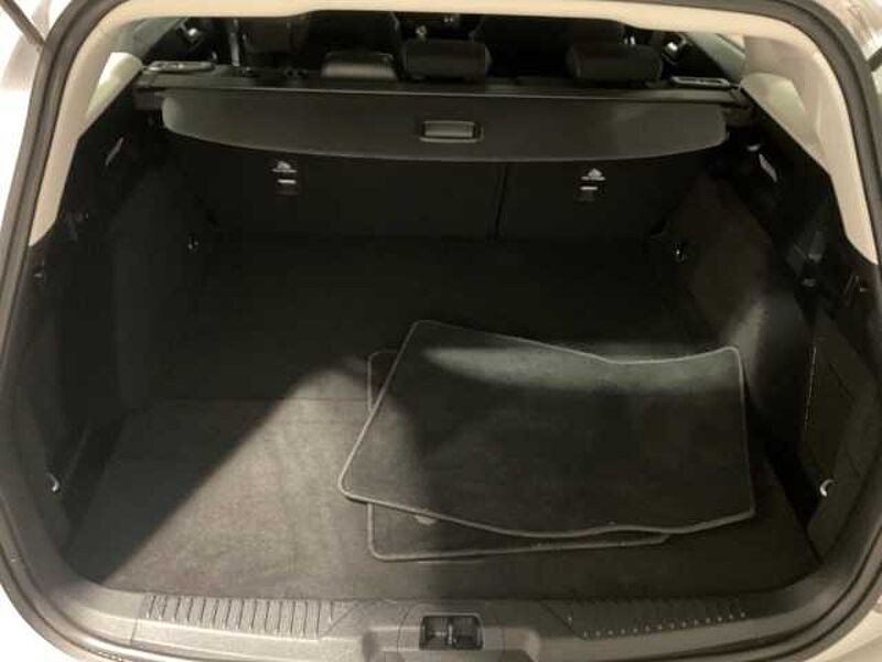 Ford Focus Turnier Titanium 4J Garantie R&Uuml;CKF. PDC NAVI.