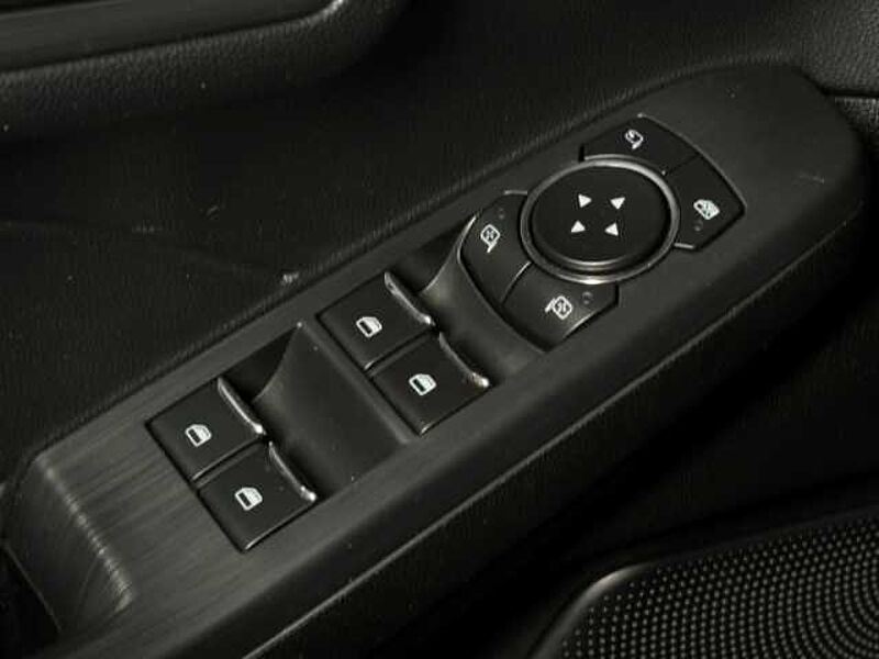 Ford Kuga Titanium X+Automatik+AHK+Kamera+B&O+Navi