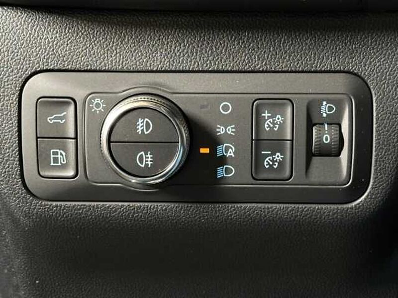 Ford Kuga Titanium X+Automatik+AHK+Kamera+B&O+Navi