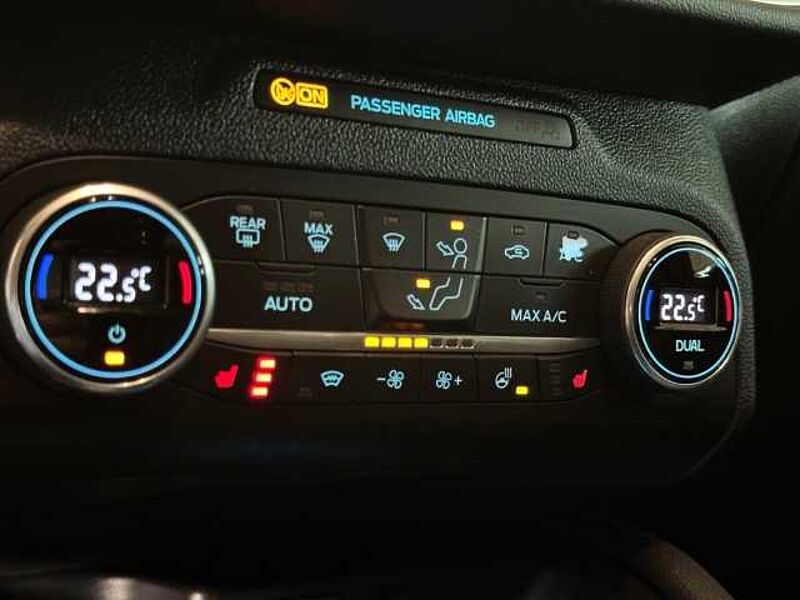 Ford Kuga Vignale+Pano+AHK+B&O+Head-Up+Key-Free