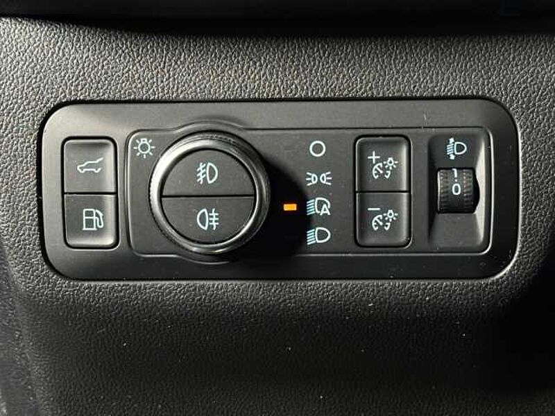 Ford Kuga Titanium X+Automatik+AHK+B&O+Kamera+Navi