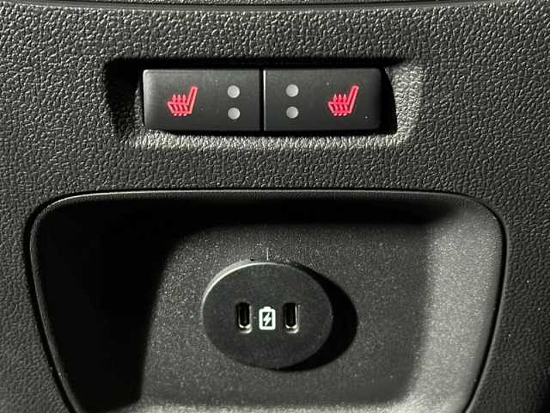 Ford Kuga ST-Line X Hybrid+AHK+360°Kamera+B&O+Head-Up