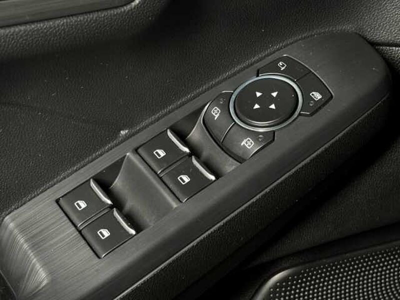 Ford Kuga Titanium+Automatik+Kamera+Key-Free+Navi