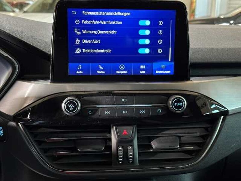 Ford Kuga Titanium+Automatik+Kamera+Key-Free+Navi