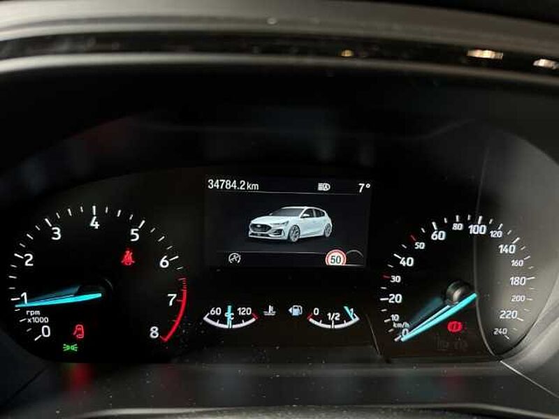 Ford Focus ST-Line+Kamera+Navi+Winter-P. +Tempo