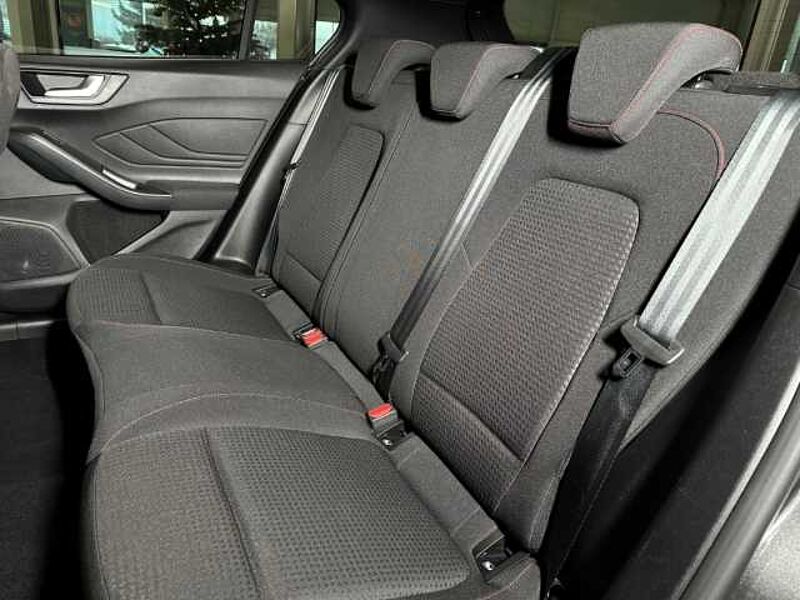 Ford Focus ST-Line+Kamera+Navi+Winter-P. +Tempo