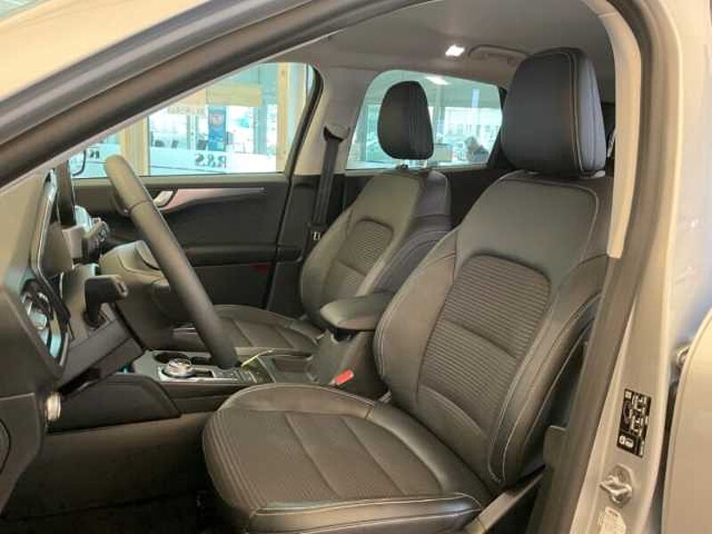 Ford Kuga PHEV Titanium-X+Rückfahrkamera+Sitzheizung PHEV Titanium-X+Rückfahrkamera+Sitzheizung
